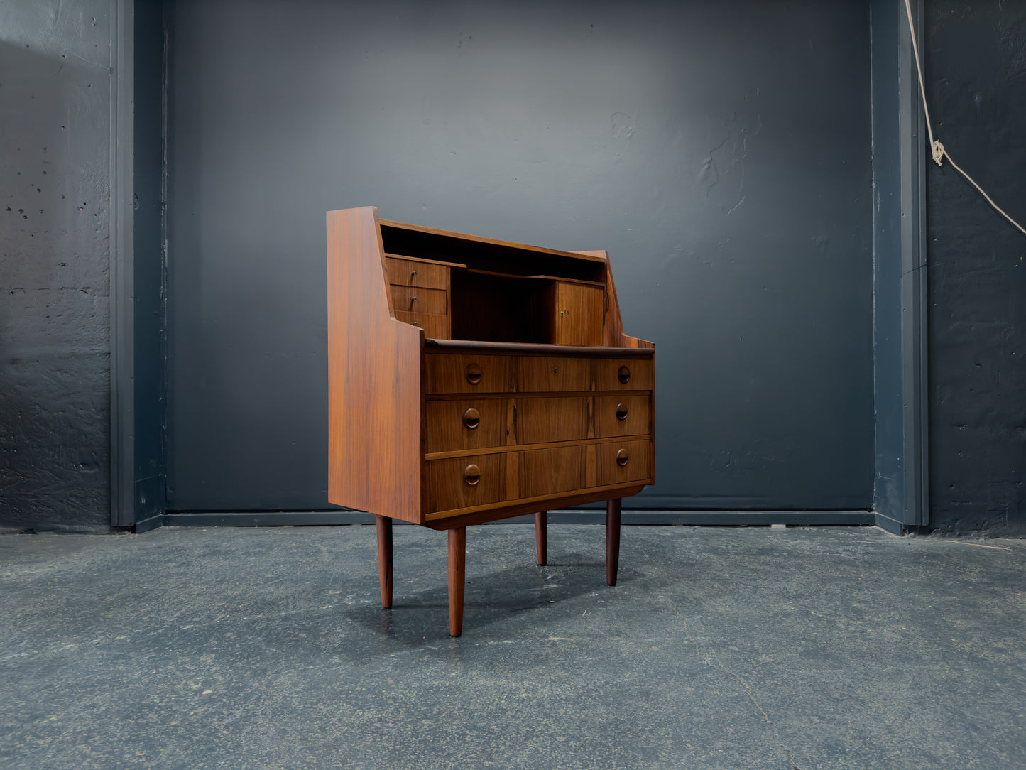 Rosewood Bureau