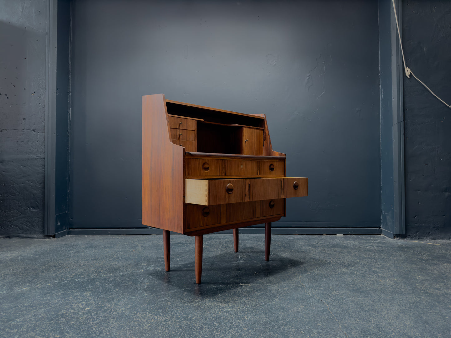 Rosewood Bureau