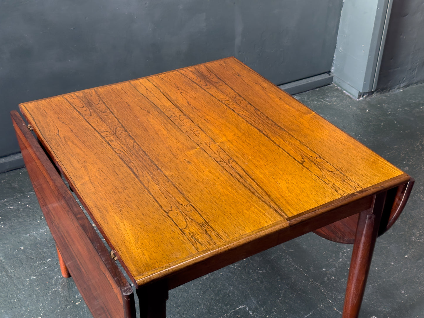 Drop Leaf Table by Arne Vodder