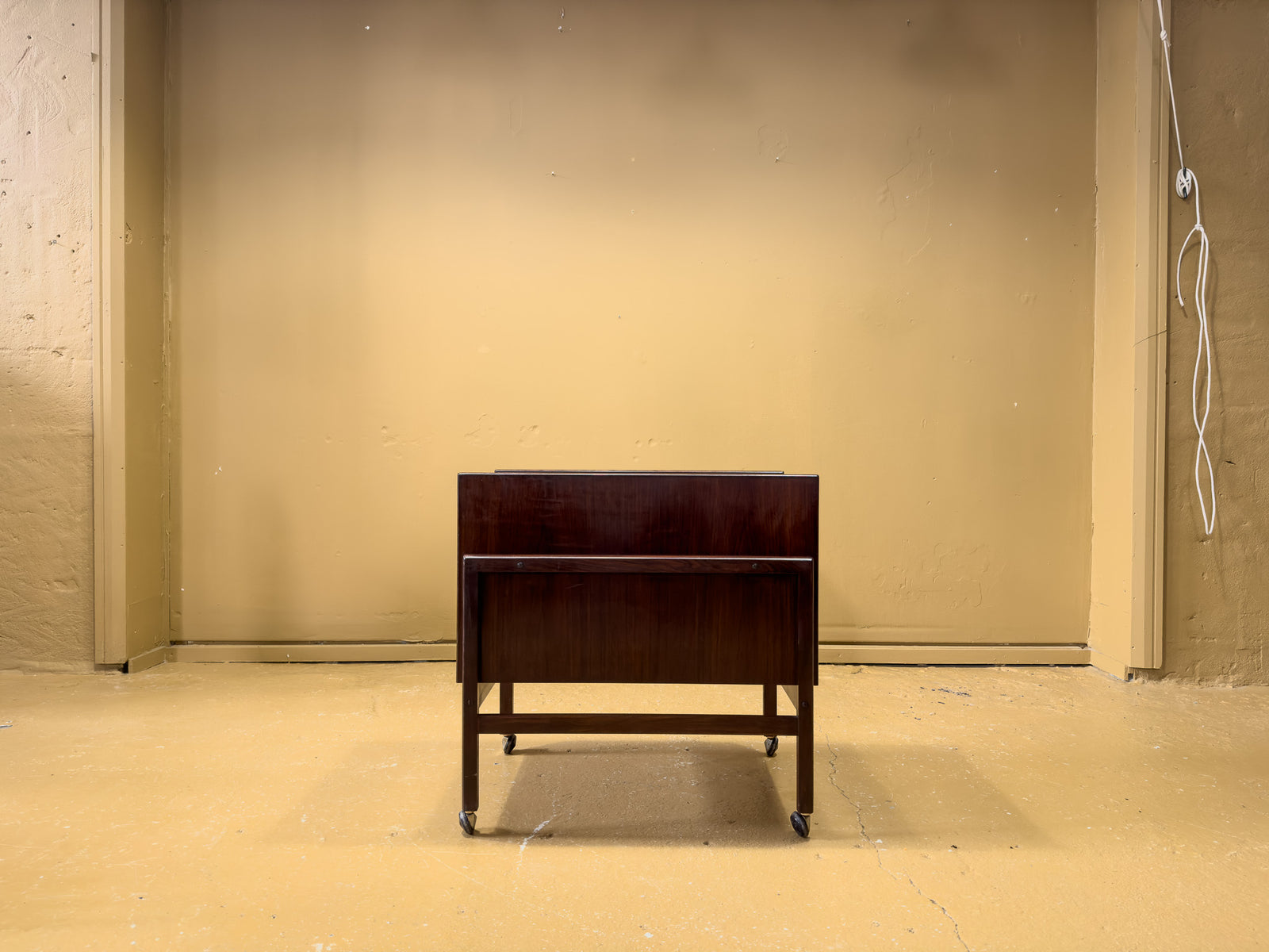 Dyrlund Rosewood Dry Bar Cart