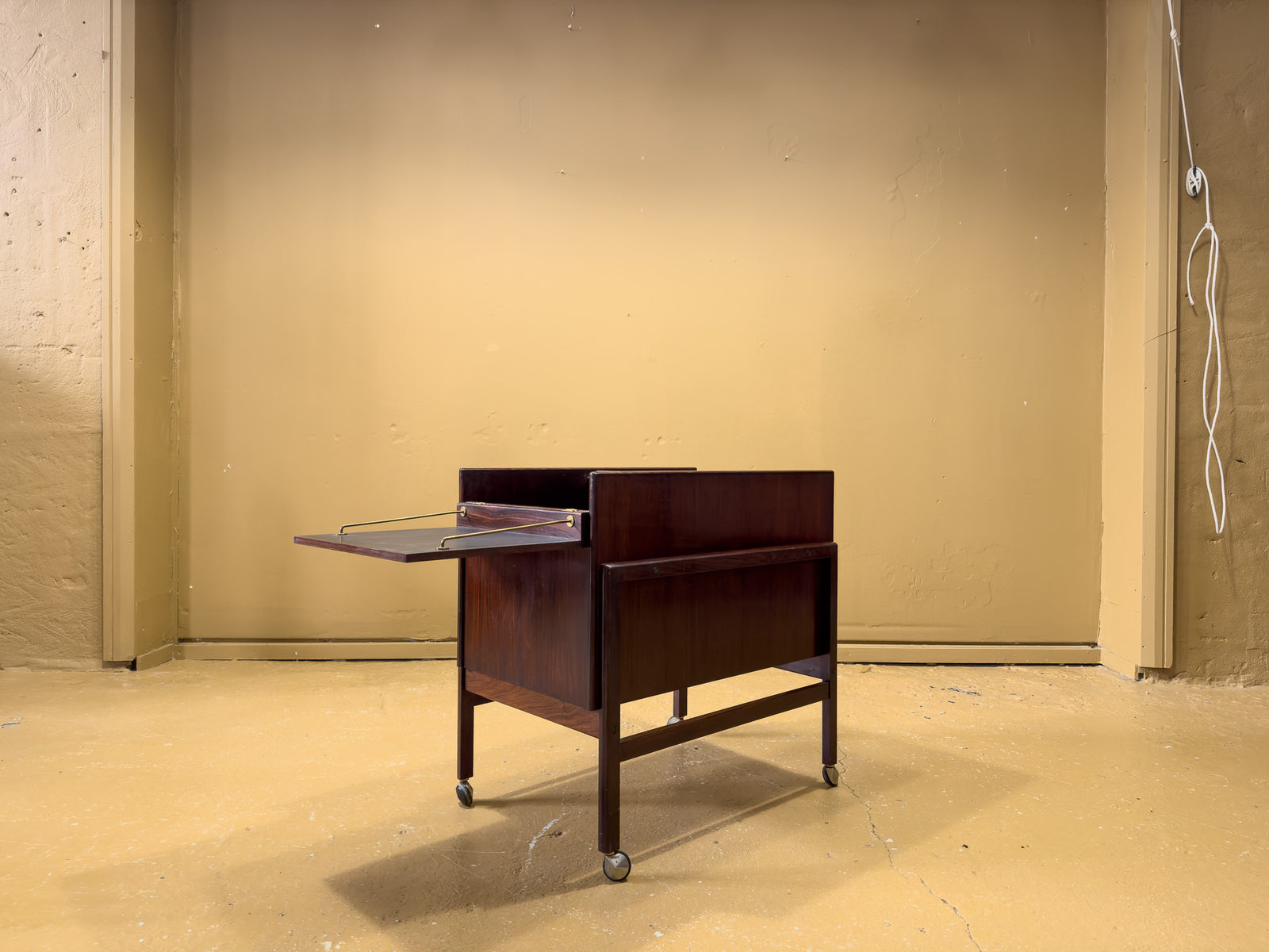 Dyrlund Rosewood Dry Bar Cart