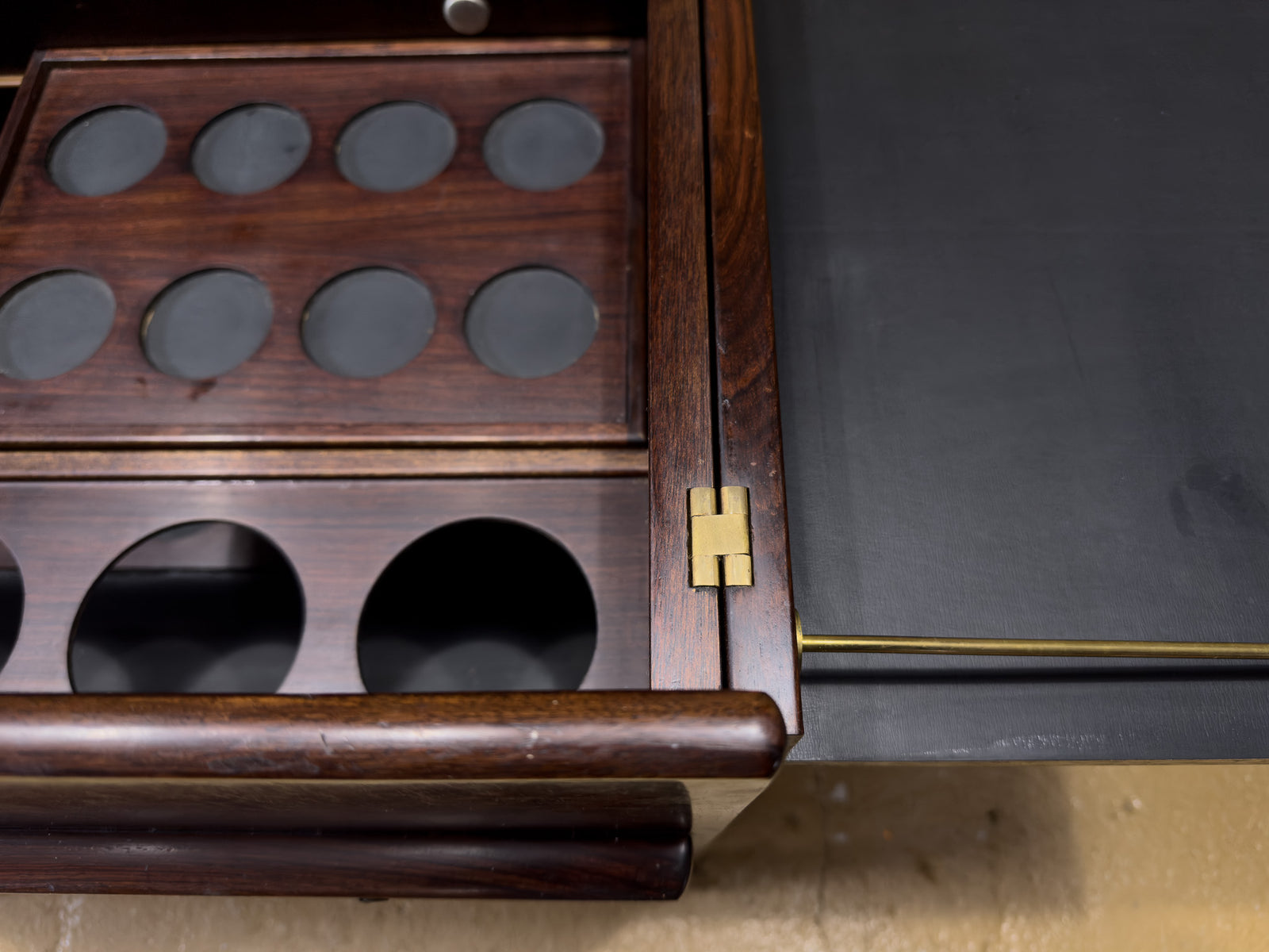 Dyrlund Rosewood Dry Bar Cart