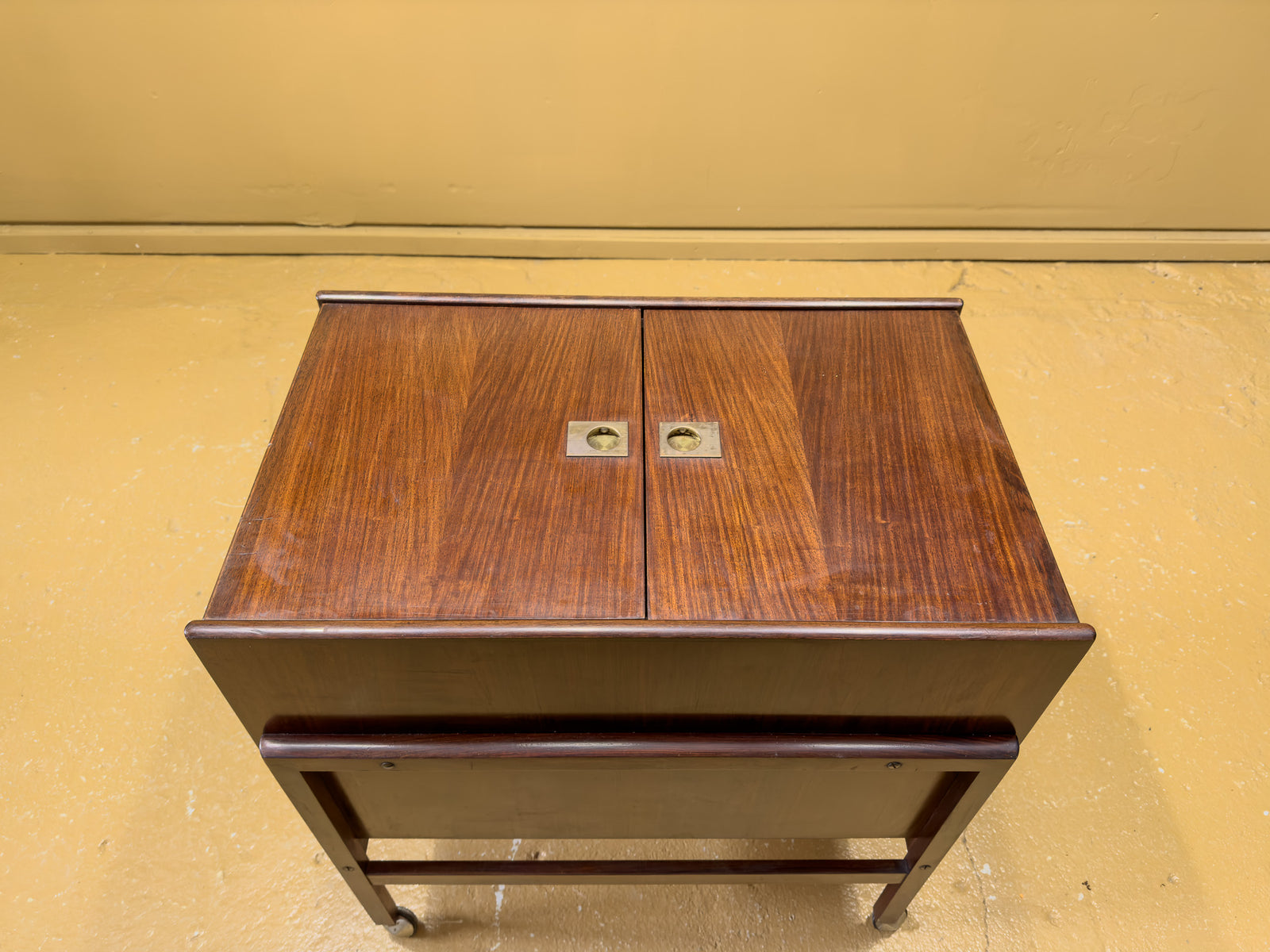 Dyrlund Rosewood Dry Bar Cart