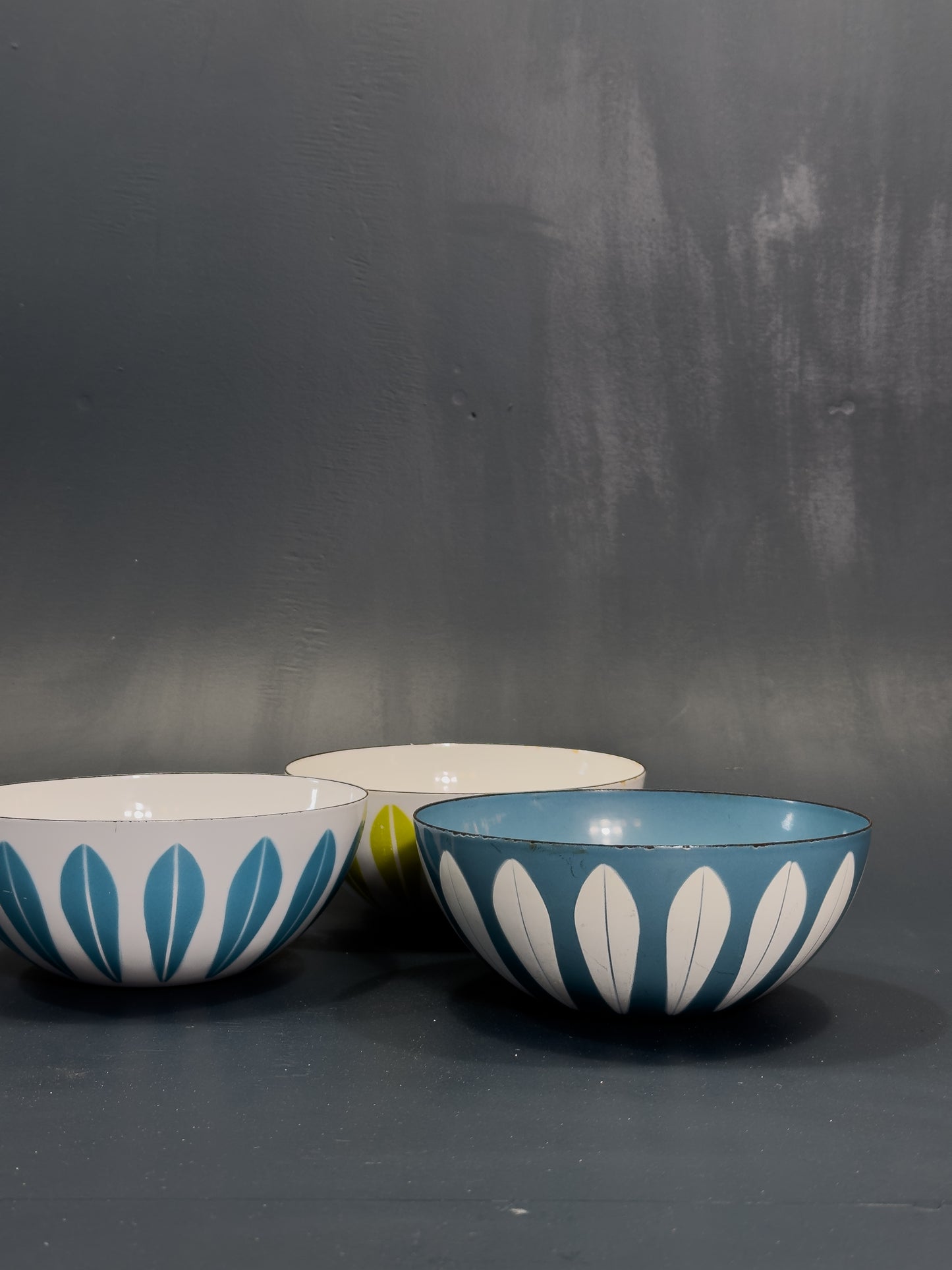 Small Calhrine Holme Enamelware Bowls