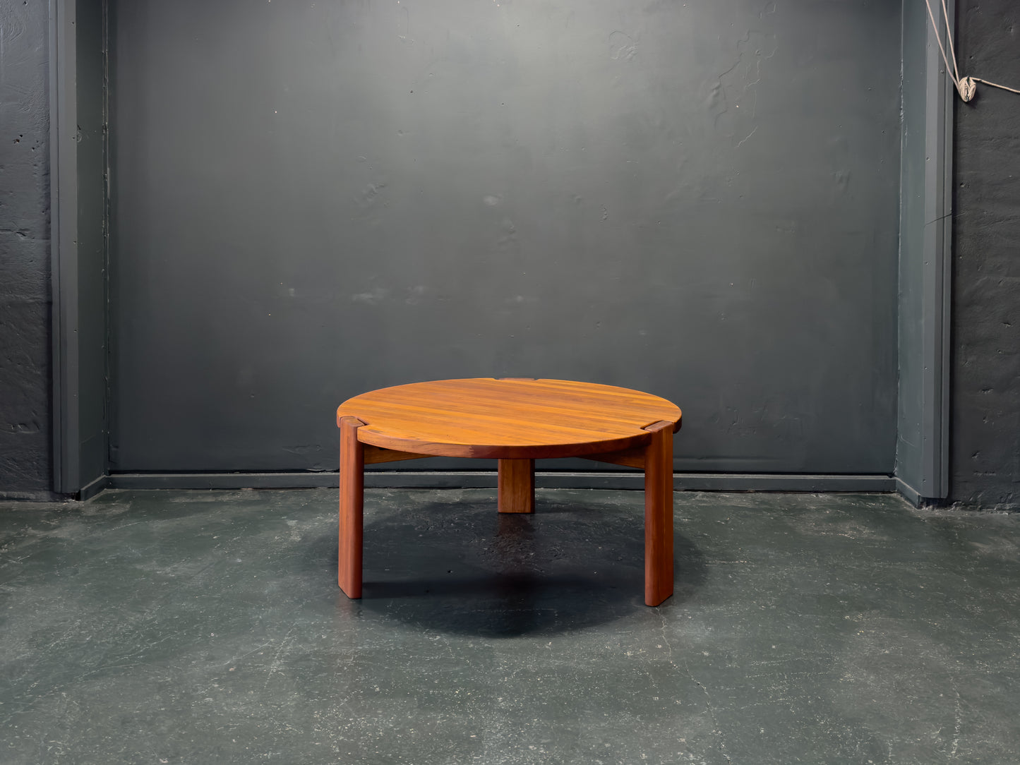 Komfort Round Teak Coffee Table