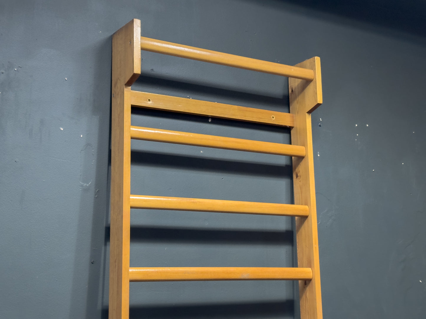 Pine Ladder
