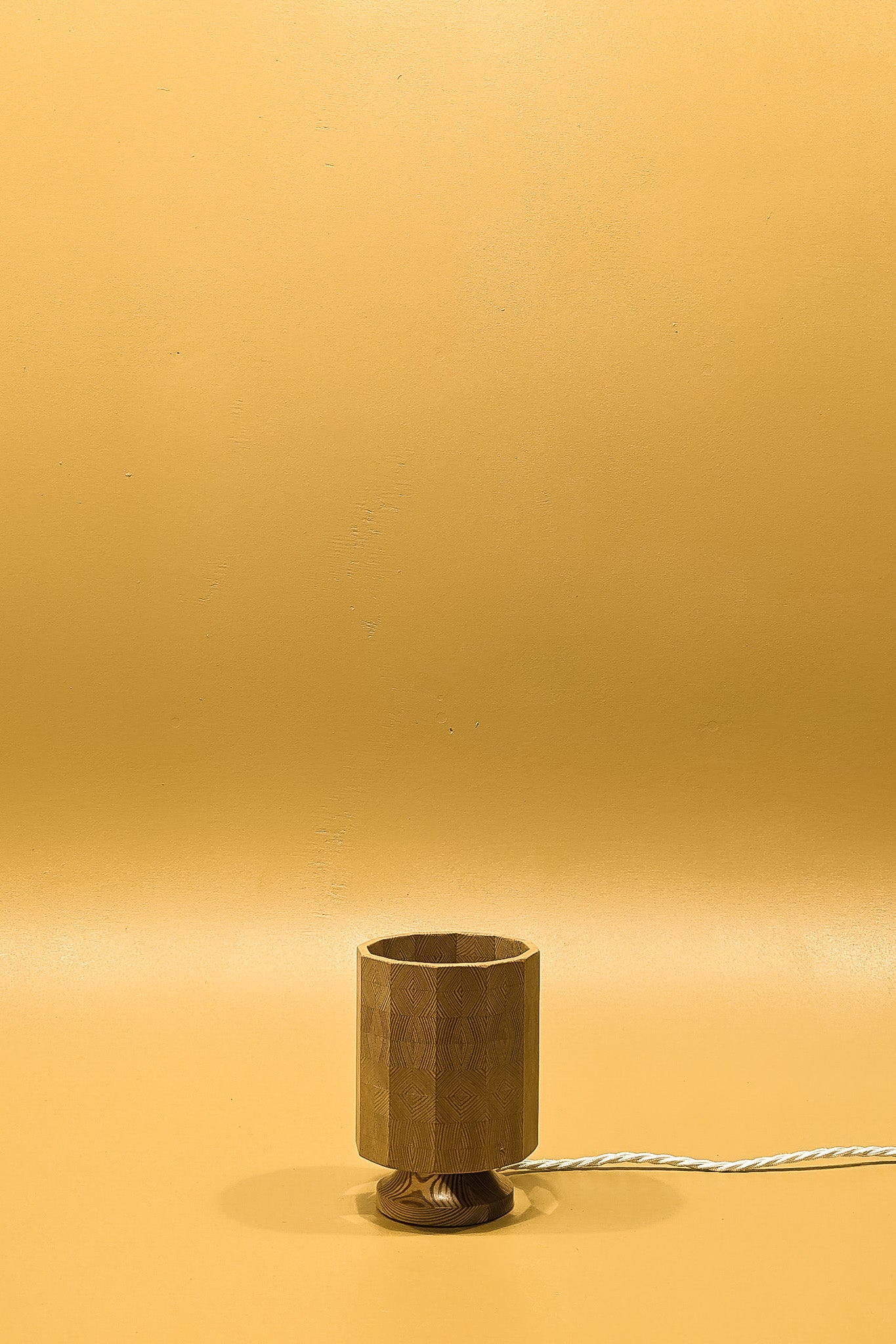 Small End Grain Table Light